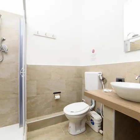 Guest house Inside Chiaia 2*