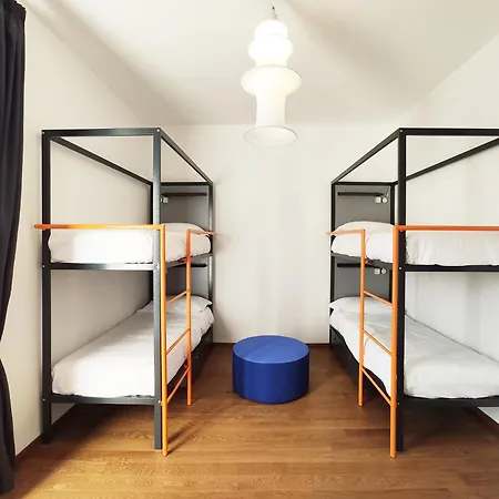 Tric Trac Hostel