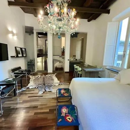 La Casa Dei Librai * Naples
