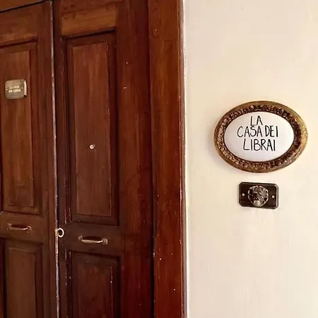 La Casa Dei Librai * Naples