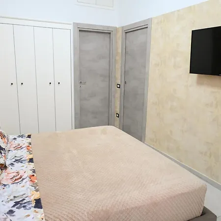 Holiday home Victry's Chiaia Naples