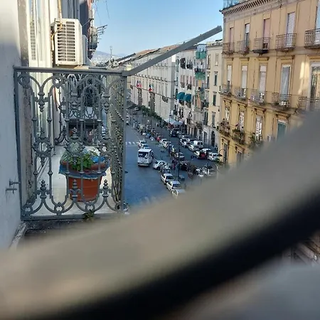 Apartment Grande & Favoloso Vicino Il Museo Madre *