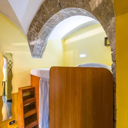 Apartment Santa Maria La Nova By Wonderful Italy *