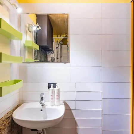 Apartment Santa Maria La Nova By Wonderful Italy *