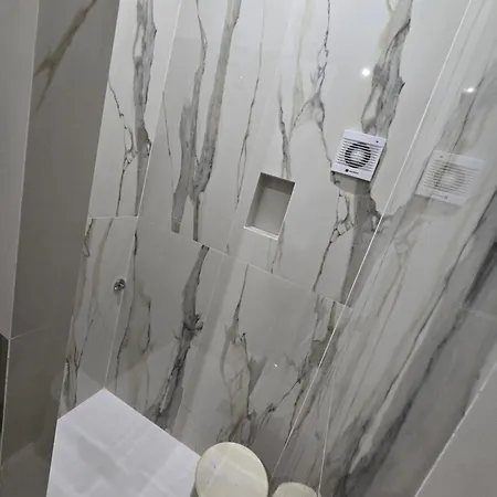 Hotel Iris *