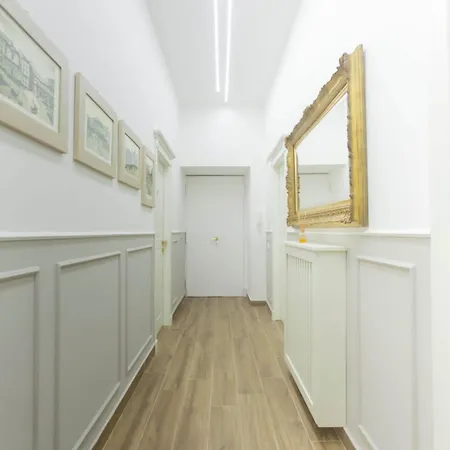 ゲストハウス Vomero House