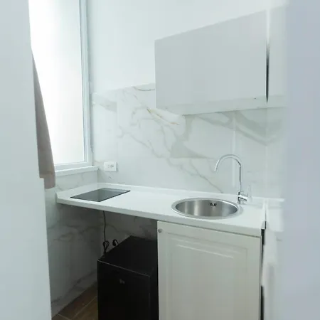 Vomero House ゲストハウス 2*
