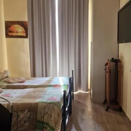 Bed & Breakfast Station 3*