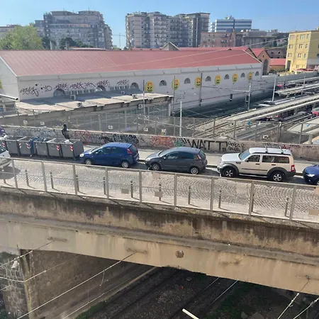 Station Neapol