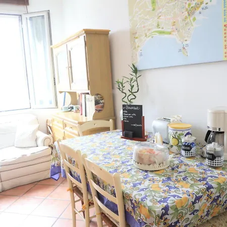 Bed & Breakfast Bernadette Naples