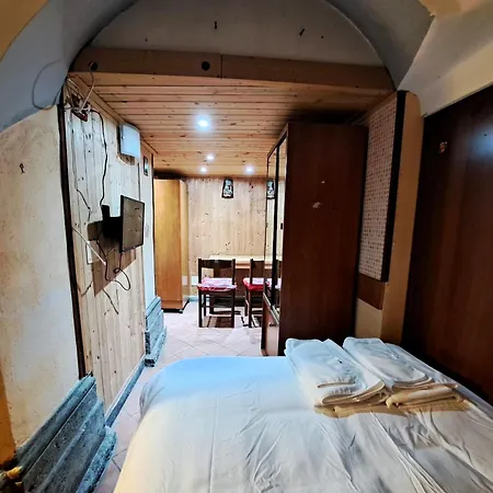Interno 13, Nel Cuore Di Lägenhet *