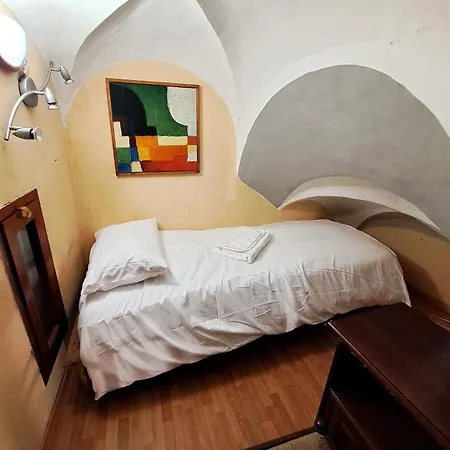 Interno 13, Nel Cuore Di Lägenhet Neapel