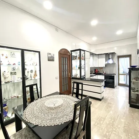 Castellano Apartment *