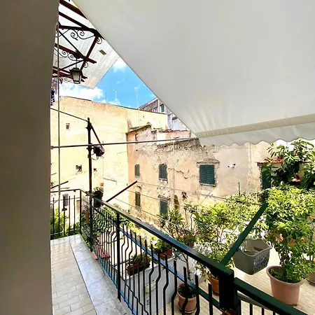 Castellano Apartment *