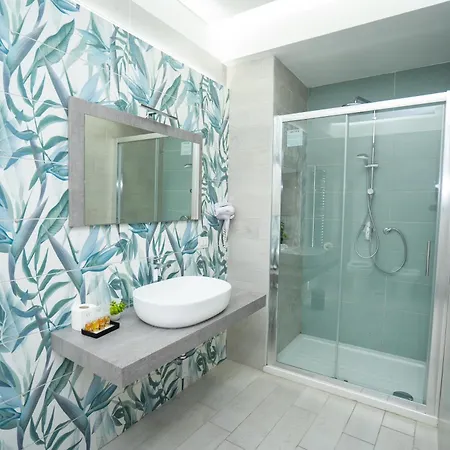 Mida's Boutique Guest house *