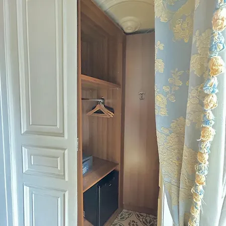 Carafa Di Maddaloni Residenza Di Charme Konukevi