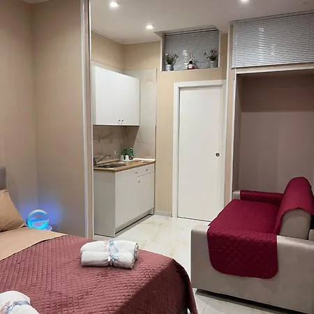 Apartment Vincenzino A Spaccanapoli Naples