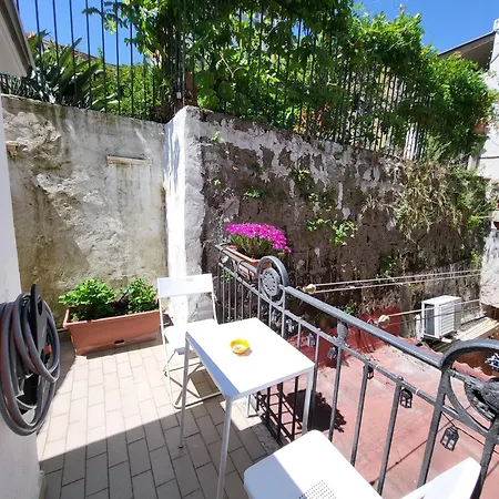Holiday home Deldec *