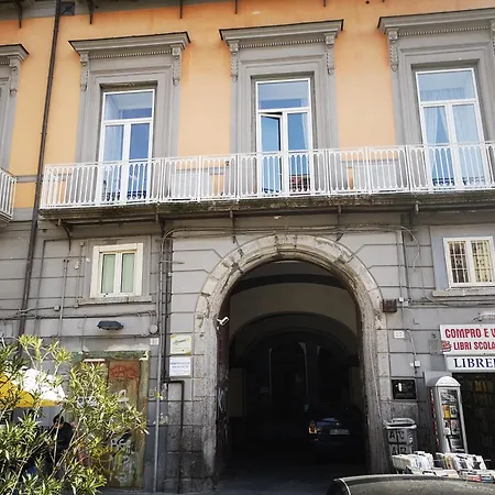 Piazza Dante 22 Apartment