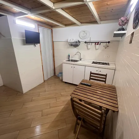 Bed & Breakfast Casa Basile 15 *