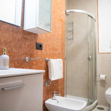 El Diez Guest house