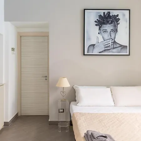 Relax Rooms-vicino Lungomare- Appartamento