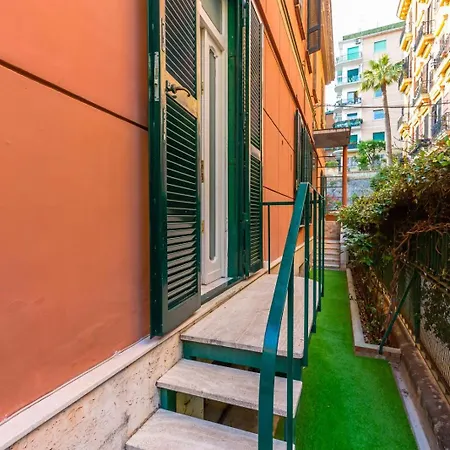 Relax Rooms-vicino Lungomare- Napoli