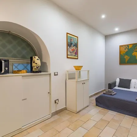 Appartamento Relax Rooms-vicino Lungomare- *