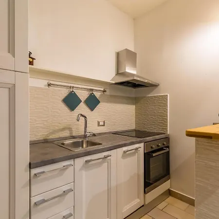 Appartamento Relax Rooms-vicino Lungomare- Napoli