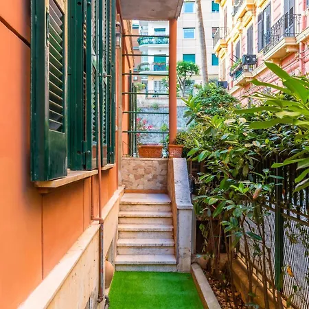 Relax Rooms-vicino Lungomare- Appartamento Napoli