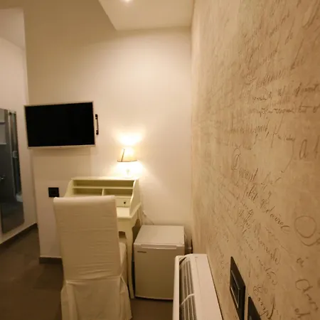 Relais Piazza Del Plebiscito Bed & Breakfast 3*