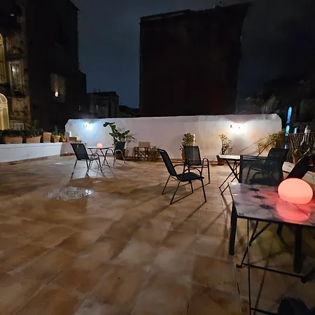 The Spanish Palace, Suites, Rooms, & Terraces Bed & Breakfast