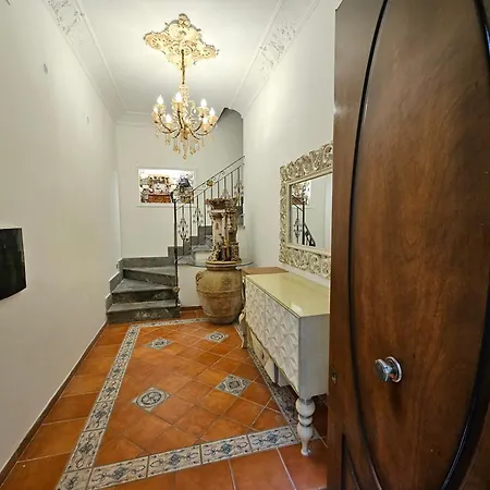The Spanish Palace, Suites, Rooms, & Terraces Bed & Breakfast 3*