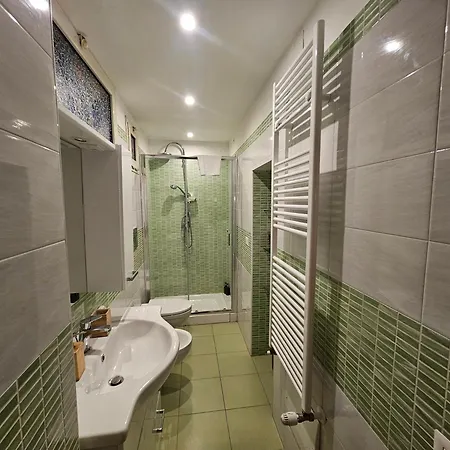 The Spanish Palace, Suites, Rooms, & Terraces 3* Naples
