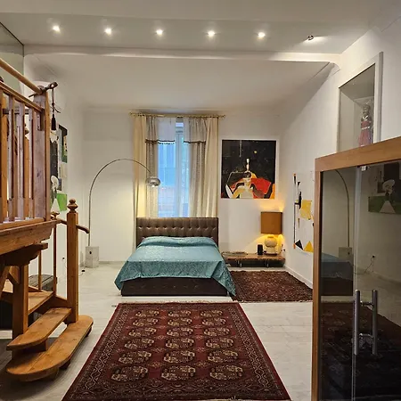 The Spanish Palace, Suites, Rooms, & Terraces Bed & Breakfast Naples