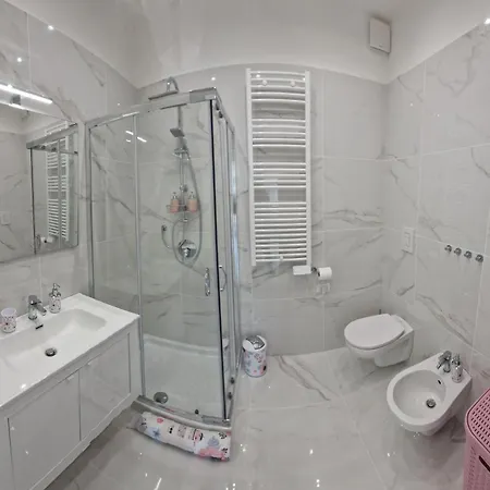 Blumarine In Apartament *