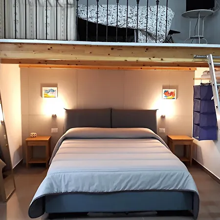 Center Bed & Breakfast