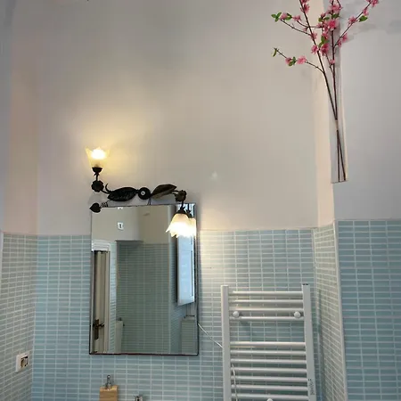 Apartment Historical Maison Des Artistes In Aristocratic Xvi Century Palace *