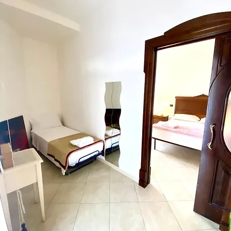 Guest house Matrimoniale Con Terrazzo Naples