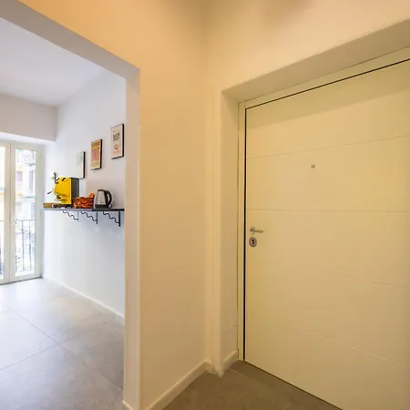 Nefelu Guest house Naples
