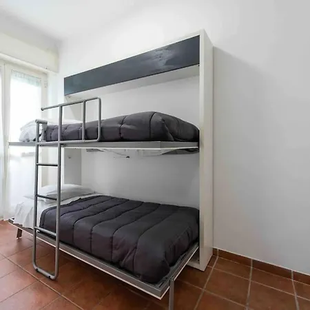 Apartment Metro 1 Materdei - Quiet For 4 People *