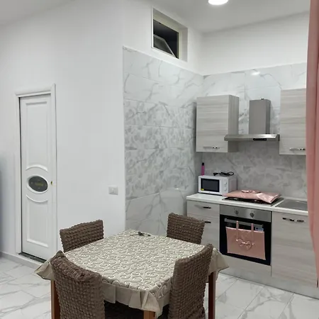 Pink House Apartment *
