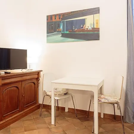 La Calmezza Mini Al Centro Storico Apartment *