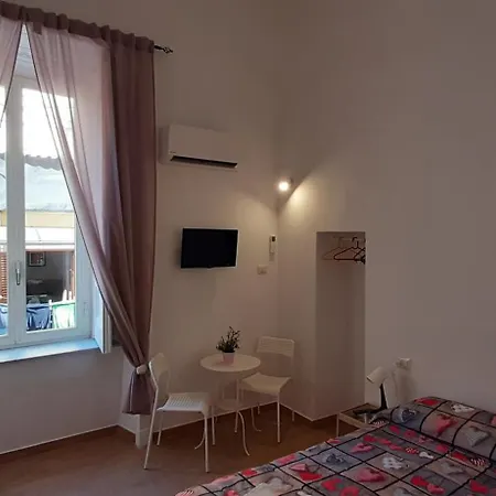 Casa Laura Oliva Mancini *