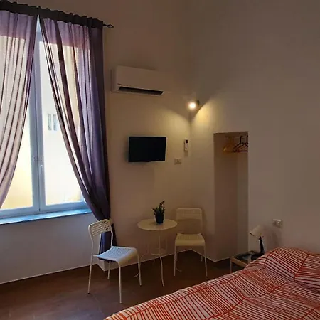Casa Laura Oliva Mancini Bed & Breakfast *