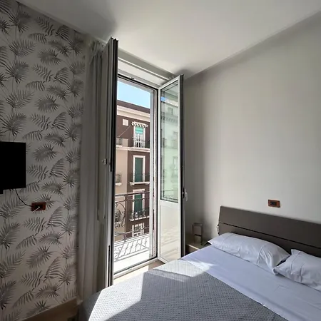 Bed & Breakfast Binario 14 Piazza Garibaldi *