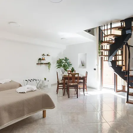 Covino House By Dimorra