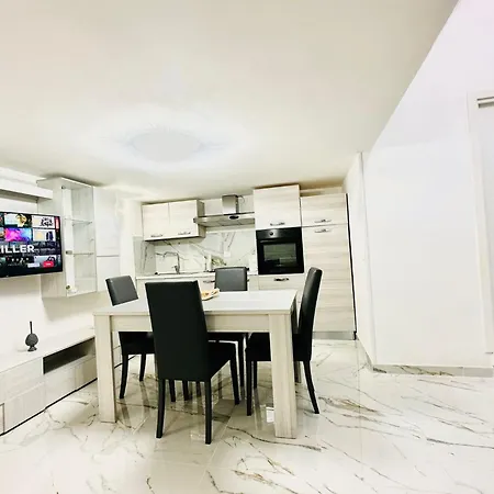 Alema Naples
