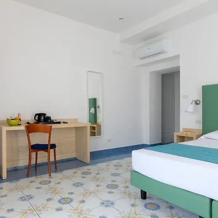 Napolit'amo Medina Szálloda 3*