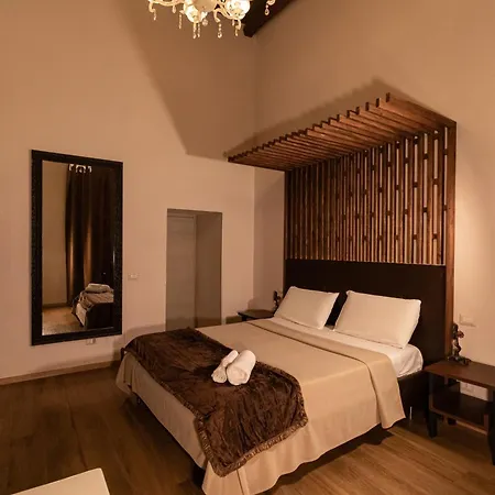 Duomo Luxury 2* Neapel